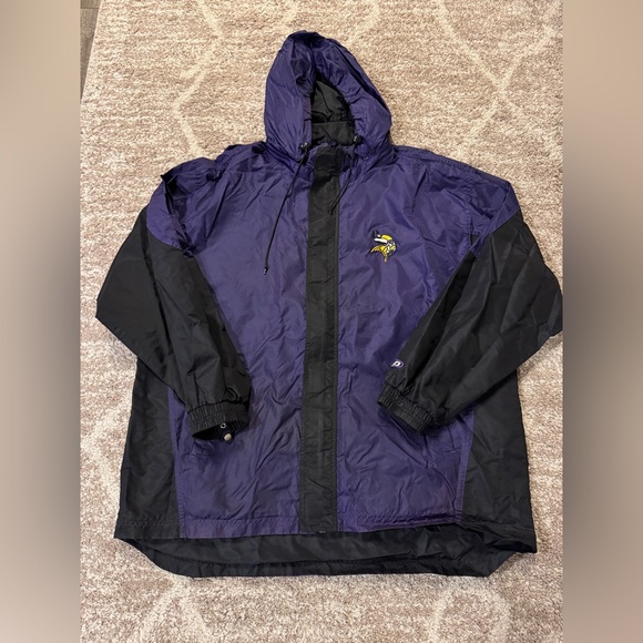Vintage Men's Size Large Pro Player Minnesota Vikings Purple Windbreaker Jacket - Picture 1 of 5